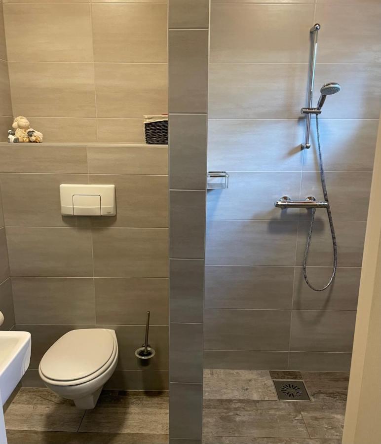 'T Ossenschot Bed & Breakfast Ter Apel Екстериор снимка