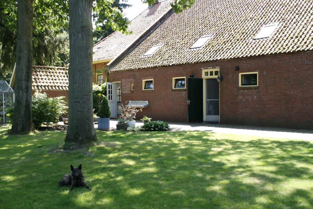 'T Ossenschot Bed & Breakfast Ter Apel Екстериор снимка