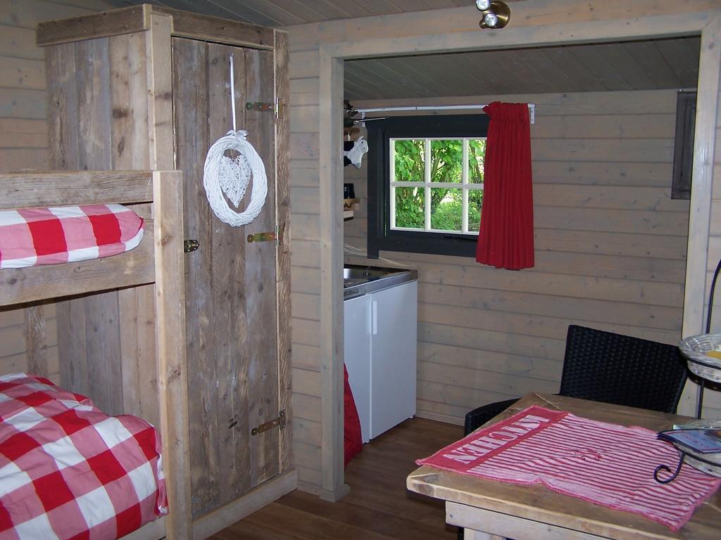 'T Ossenschot Bed & Breakfast Ter Apel Стая снимка